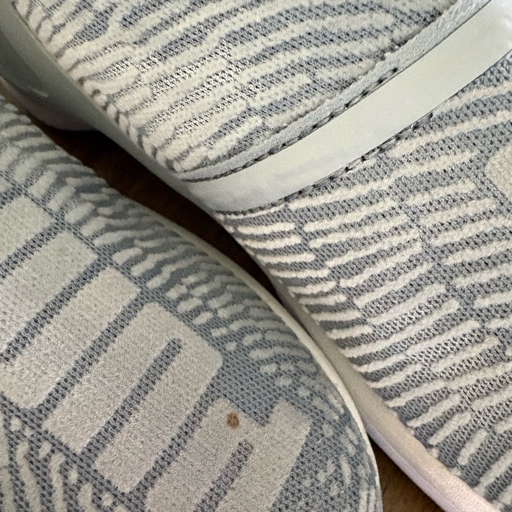 Puma Women’s Light Gray Knit Slip-On Athletic Shoes - Picture 5 of 6